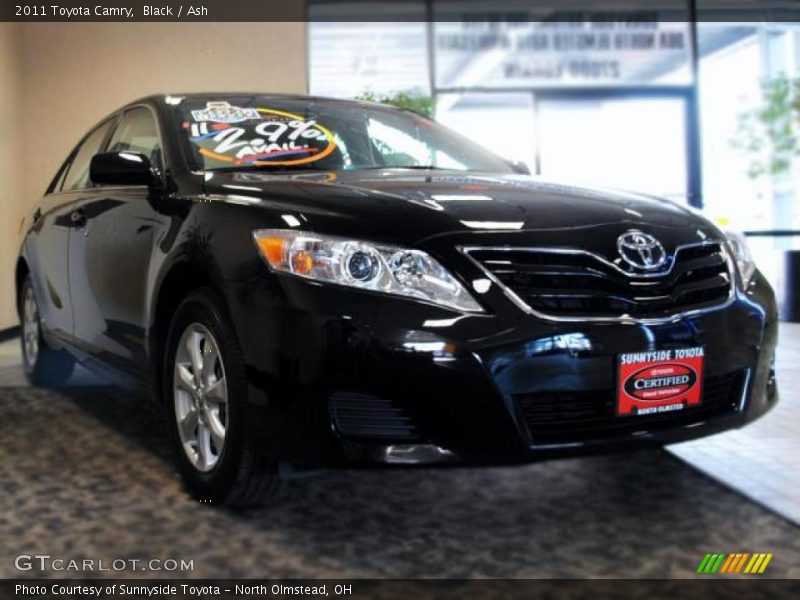 Black / Ash 2011 Toyota Camry