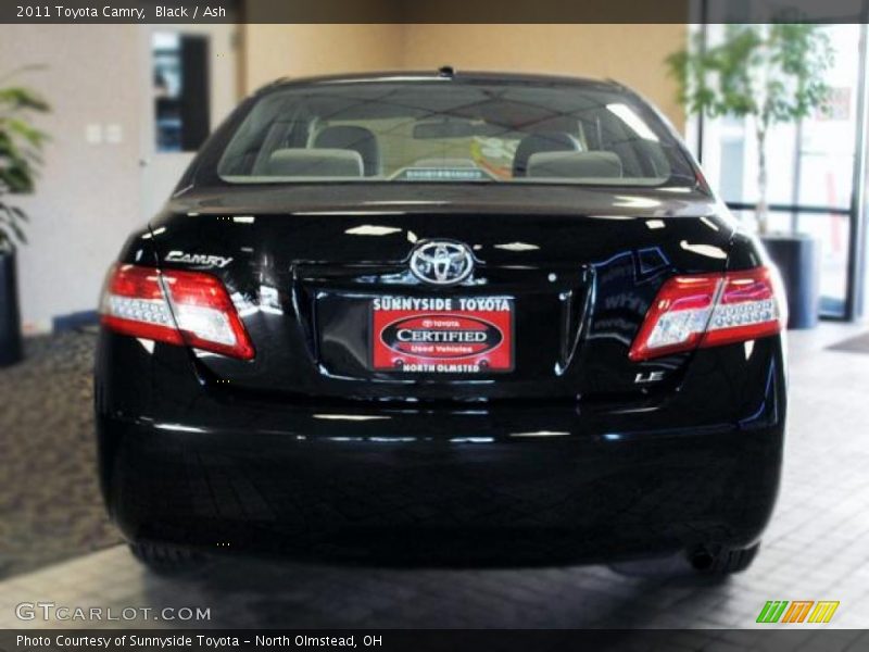 Black / Ash 2011 Toyota Camry