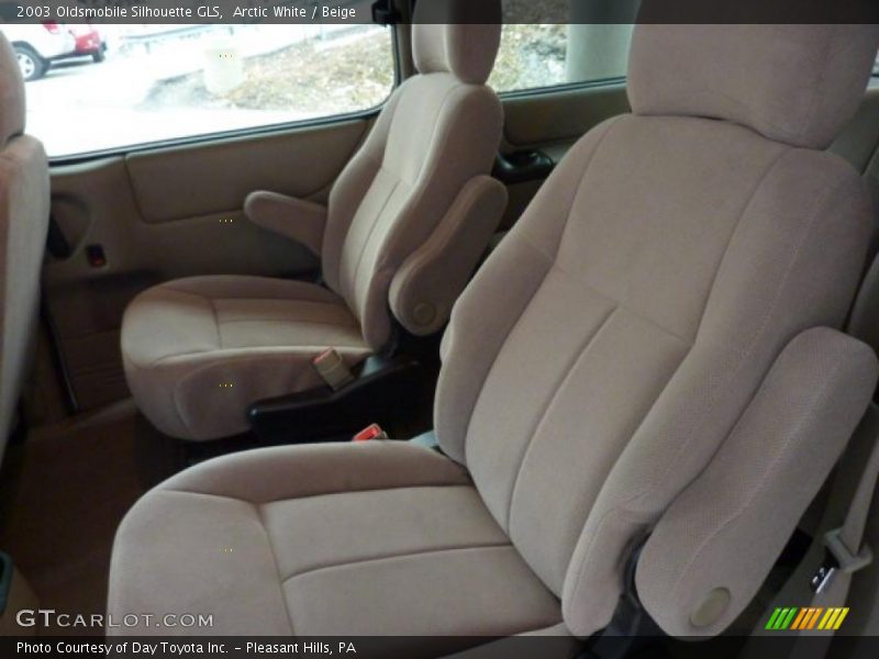 Arctic White / Beige 2003 Oldsmobile Silhouette GLS
