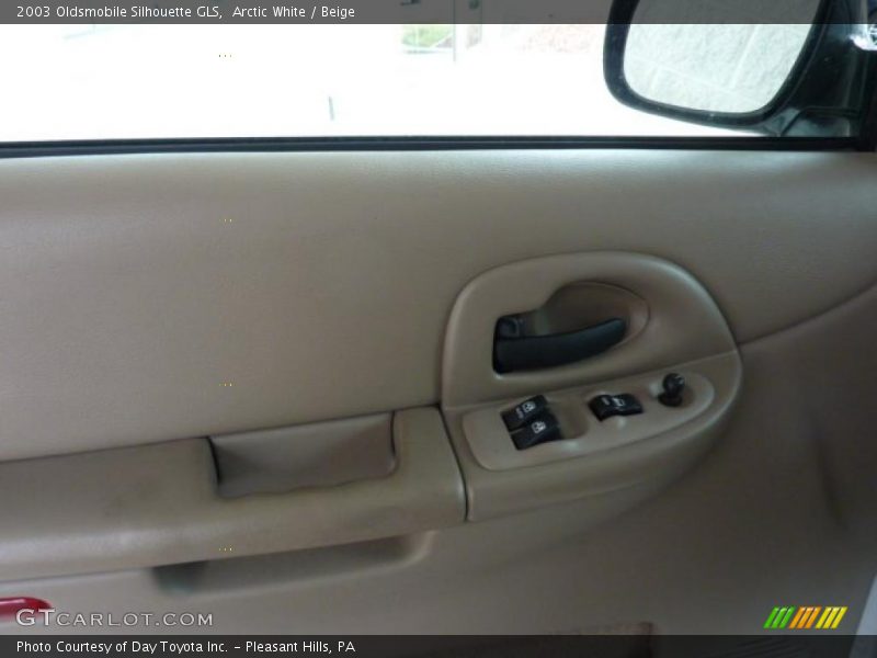Arctic White / Beige 2003 Oldsmobile Silhouette GLS