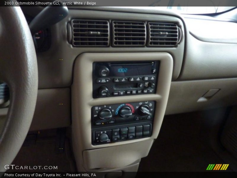 Arctic White / Beige 2003 Oldsmobile Silhouette GLS