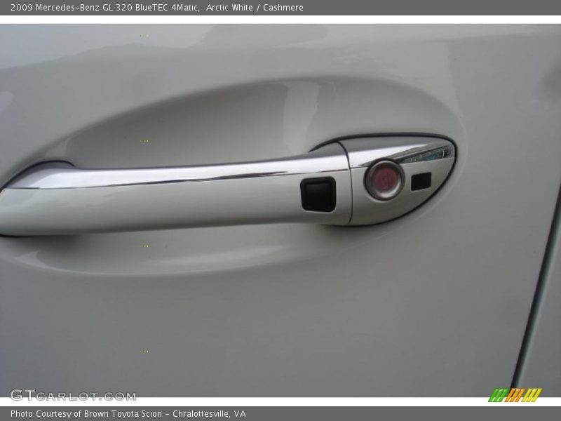 Arctic White / Cashmere 2009 Mercedes-Benz GL 320 BlueTEC 4Matic