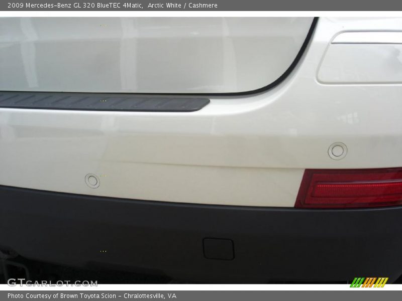Arctic White / Cashmere 2009 Mercedes-Benz GL 320 BlueTEC 4Matic