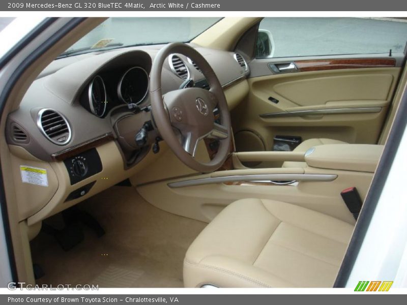  2009 GL 320 BlueTEC 4Matic Cashmere Interior