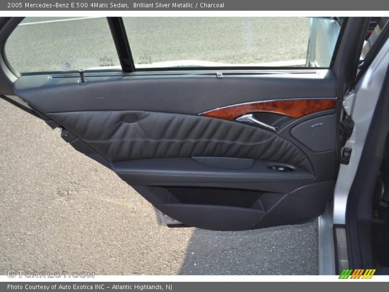 Door Panel of 2005 E 500 4Matic Sedan