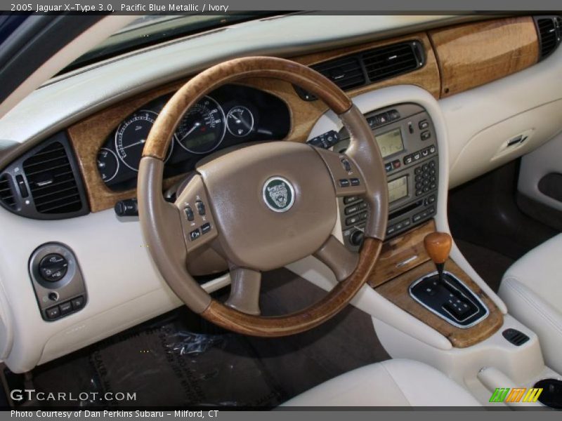  2005 X-Type 3.0 Ivory Interior