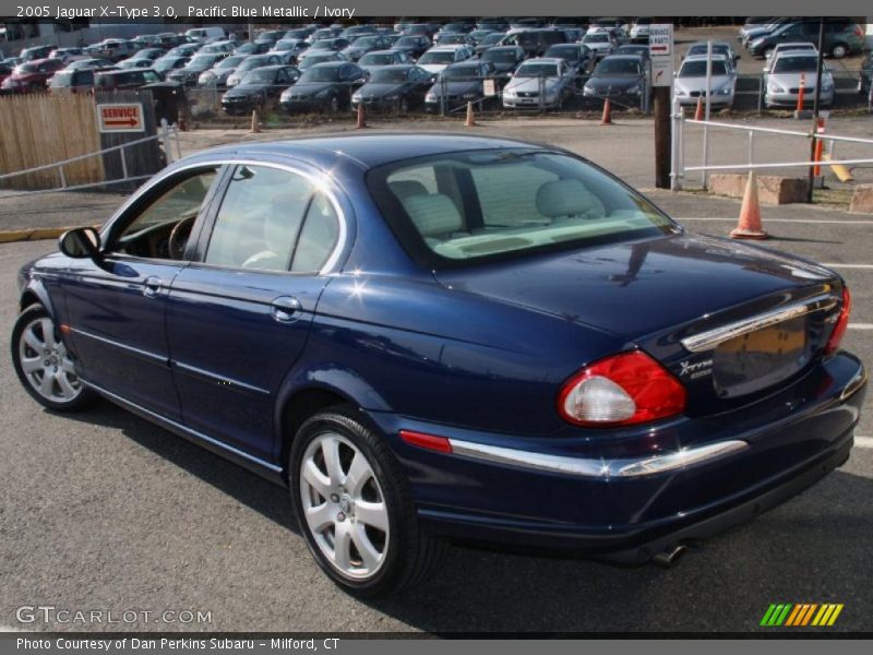 Pacific Blue Metallic / Ivory 2005 Jaguar X-Type 3.0