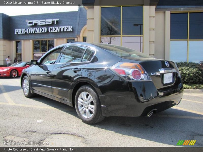 Super Black / Charcoal 2010 Nissan Altima 2.5