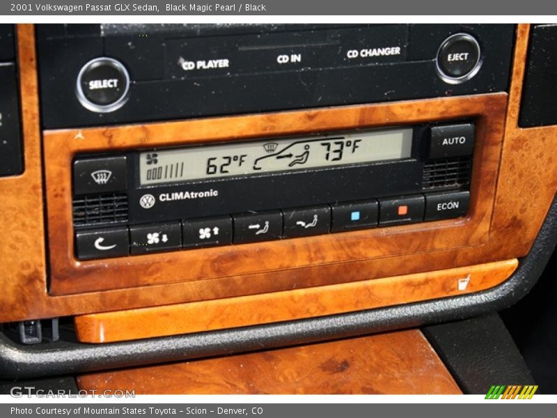 Black Magic Pearl / Black 2001 Volkswagen Passat GLX Sedan