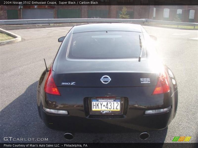 Super Black / Carbon Black 2004 Nissan 350Z Enthusiast Coupe