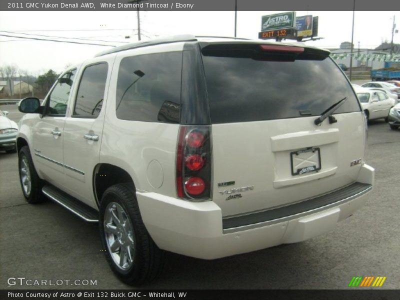 White Diamond Tintcoat / Ebony 2011 GMC Yukon Denali AWD