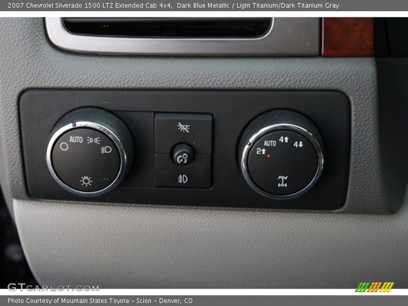Dark Blue Metallic / Light Titanium/Dark Titanium Gray 2007 Chevrolet Silverado 1500 LTZ Extended Cab 4x4