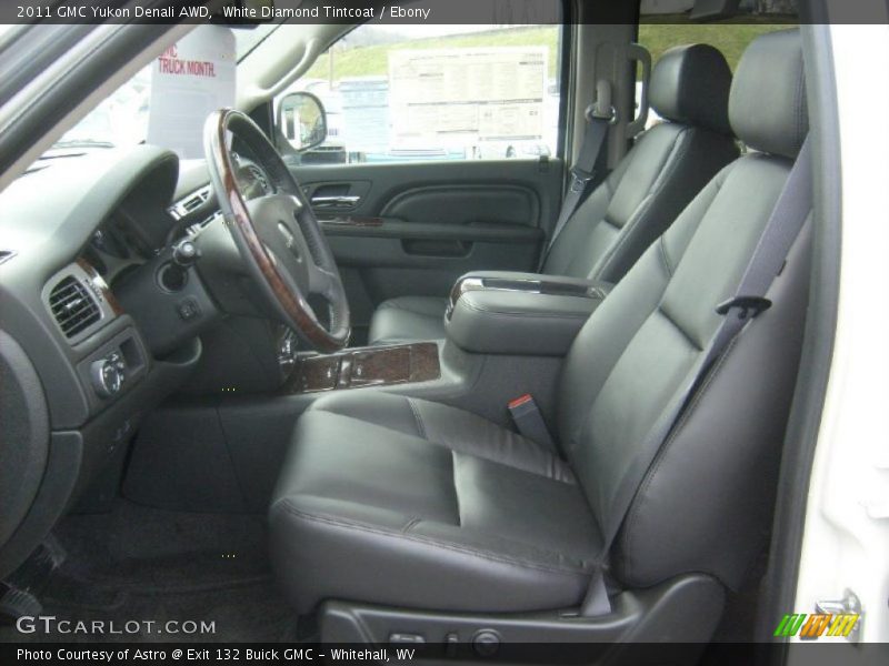 White Diamond Tintcoat / Ebony 2011 GMC Yukon Denali AWD