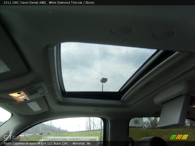 White Diamond Tintcoat / Ebony 2011 GMC Yukon Denali AWD