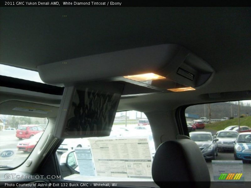 White Diamond Tintcoat / Ebony 2011 GMC Yukon Denali AWD