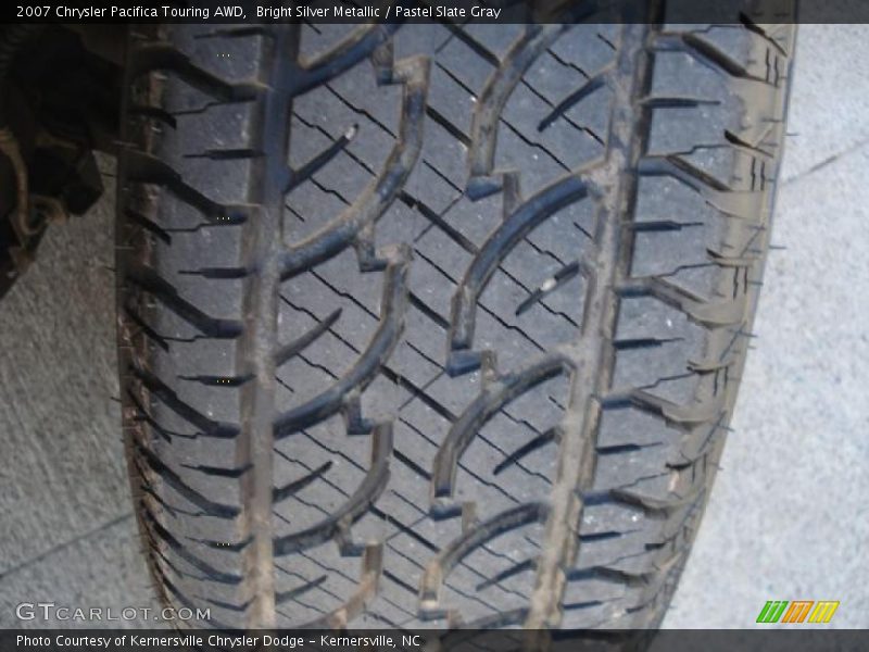 Bright Silver Metallic / Pastel Slate Gray 2007 Chrysler Pacifica Touring AWD