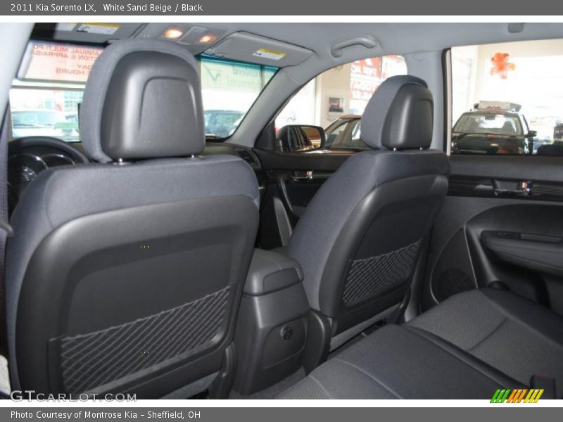 White Sand Beige / Black 2011 Kia Sorento LX