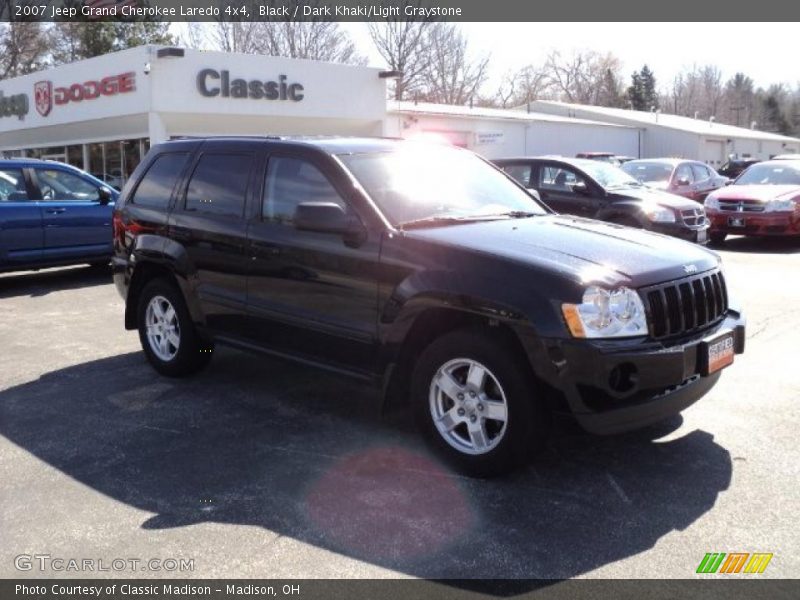 Black / Dark Khaki/Light Graystone 2007 Jeep Grand Cherokee Laredo 4x4