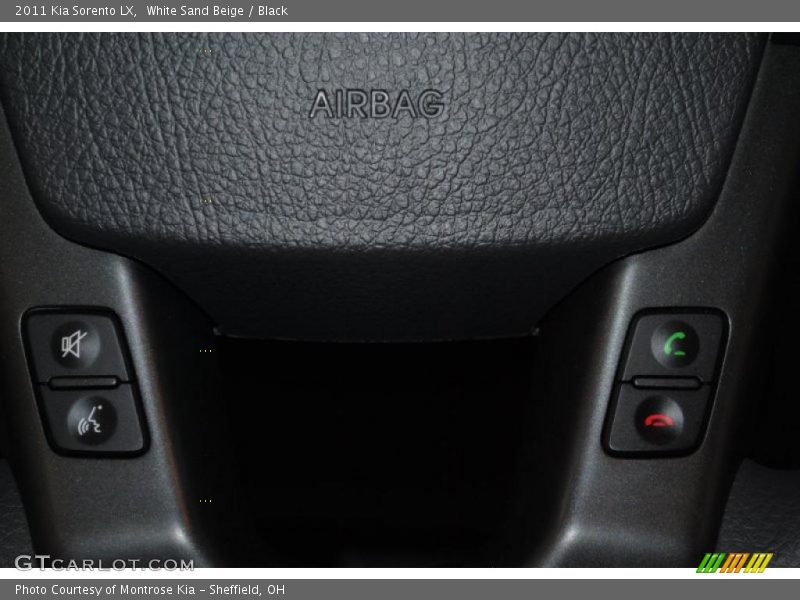 White Sand Beige / Black 2011 Kia Sorento LX