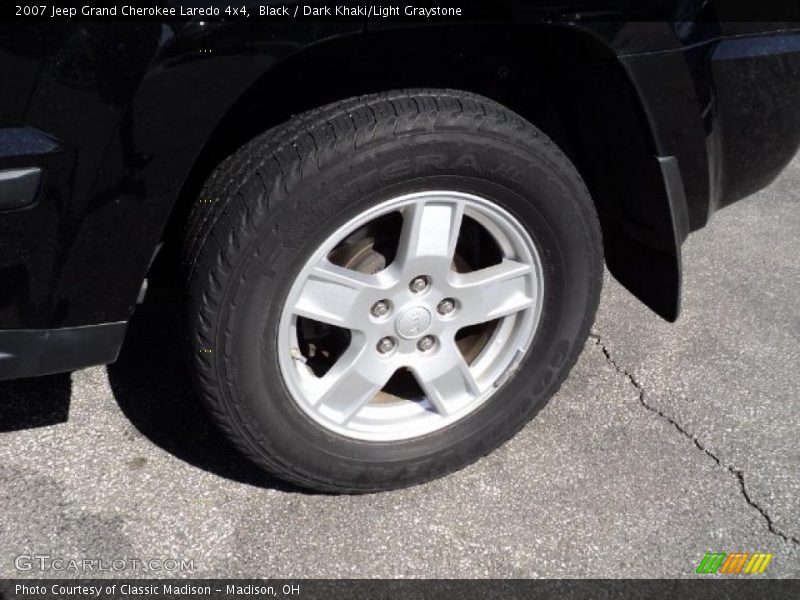 Black / Dark Khaki/Light Graystone 2007 Jeep Grand Cherokee Laredo 4x4