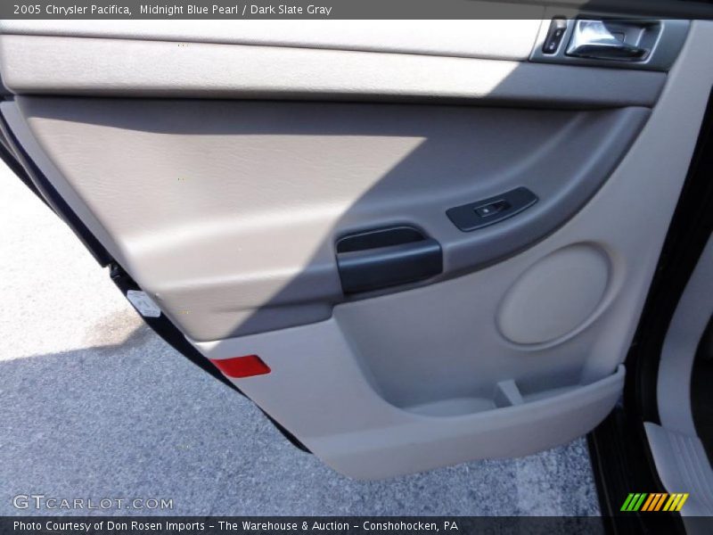 Midnight Blue Pearl / Dark Slate Gray 2005 Chrysler Pacifica