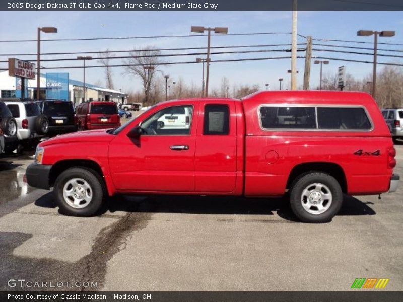 Flame Red / Medium Slate Gray 2005 Dodge Dakota ST Club Cab 4x4