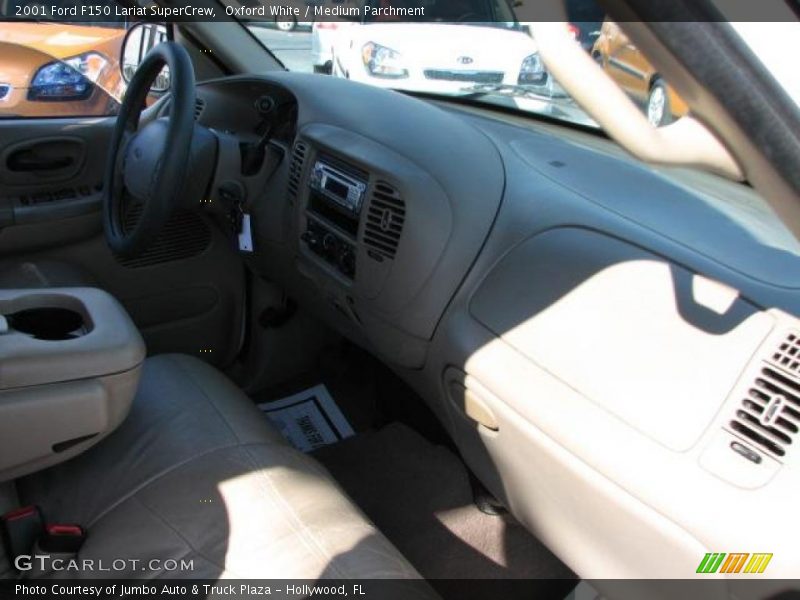 Oxford White / Medium Parchment 2001 Ford F150 Lariat SuperCrew
