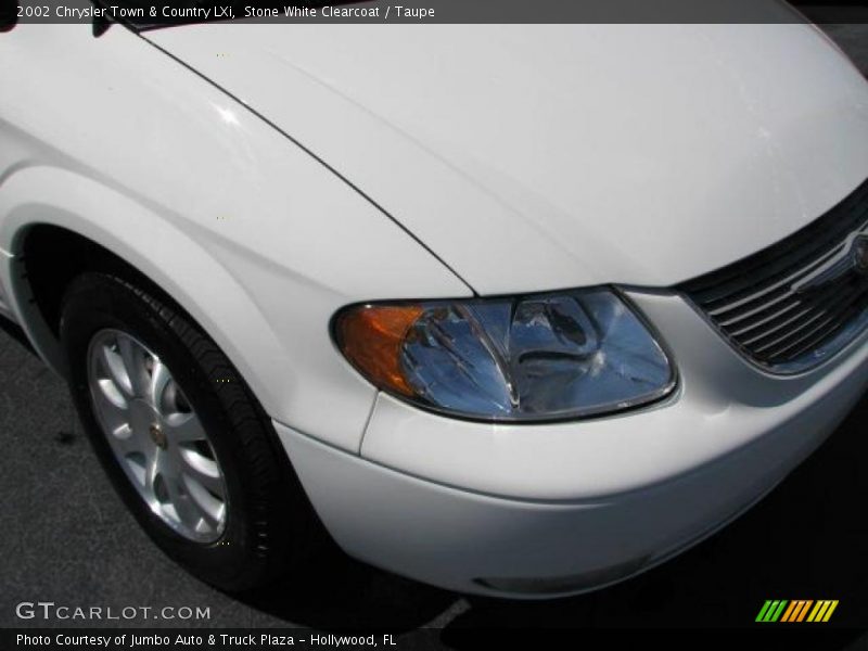 Stone White Clearcoat / Taupe 2002 Chrysler Town & Country LXi