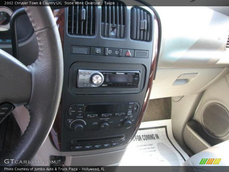 Stone White Clearcoat / Taupe 2002 Chrysler Town & Country LXi
