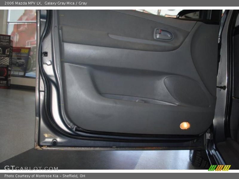 Galaxy Gray Mica / Gray 2006 Mazda MPV LX