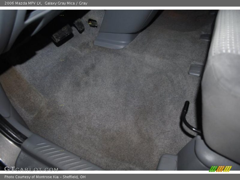 Galaxy Gray Mica / Gray 2006 Mazda MPV LX