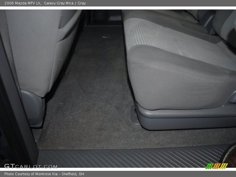 Galaxy Gray Mica / Gray 2006 Mazda MPV LX