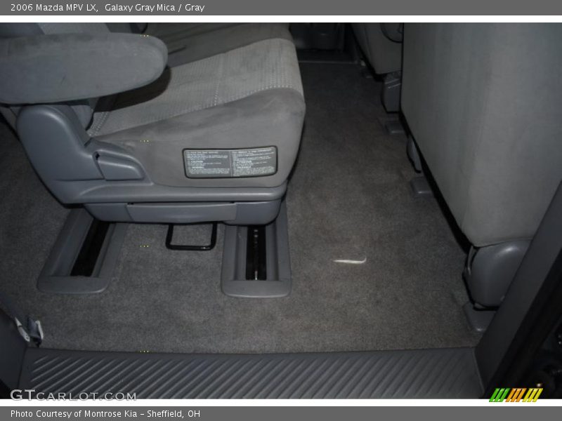 Galaxy Gray Mica / Gray 2006 Mazda MPV LX