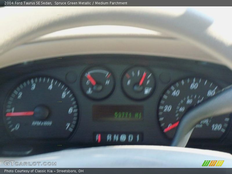 Spruce Green Metallic / Medium Parchment 2004 Ford Taurus SE Sedan