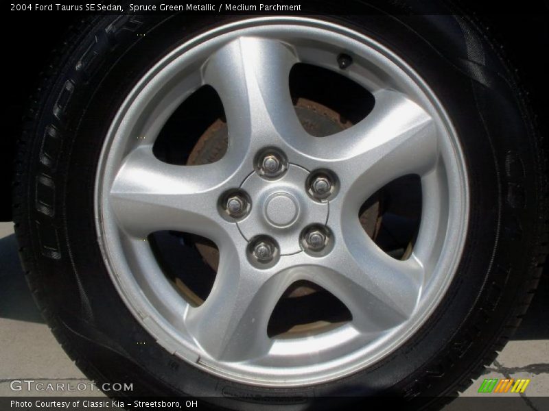 Spruce Green Metallic / Medium Parchment 2004 Ford Taurus SE Sedan