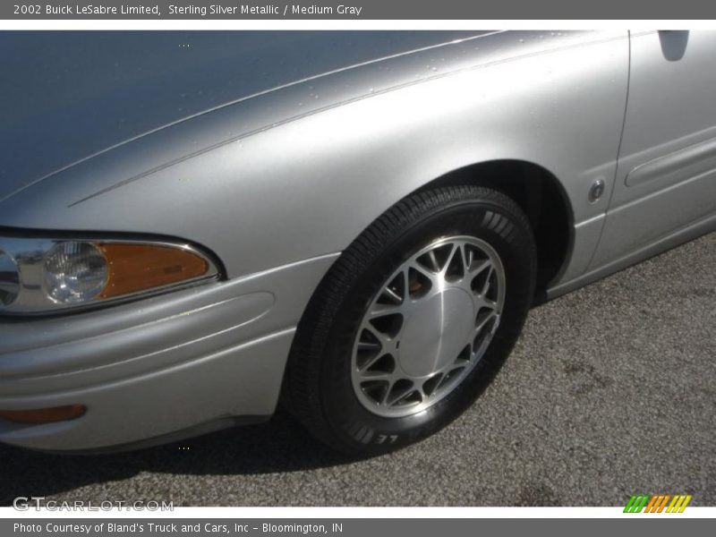 Sterling Silver Metallic / Medium Gray 2002 Buick LeSabre Limited