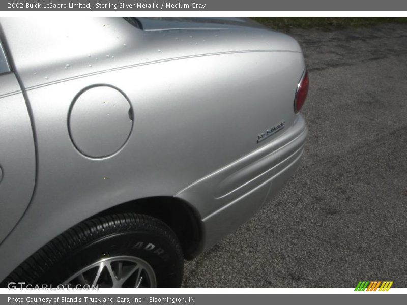 Sterling Silver Metallic / Medium Gray 2002 Buick LeSabre Limited