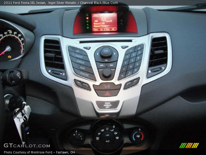 Controls of 2011 Fiesta SEL Sedan