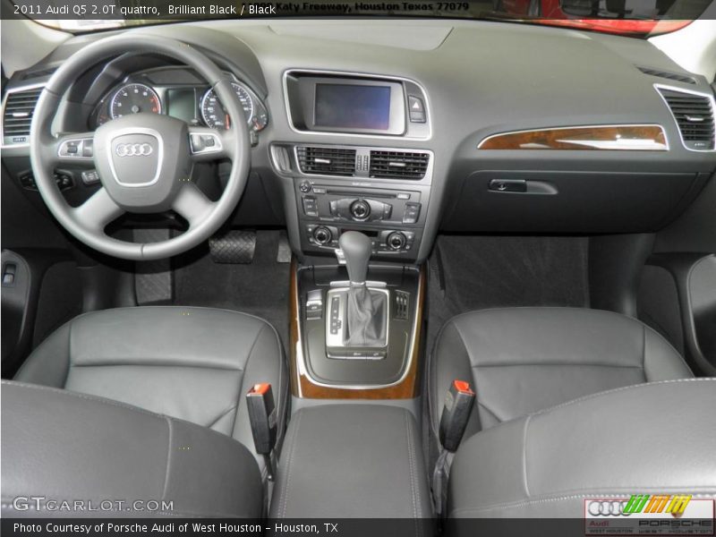 Brilliant Black / Black 2011 Audi Q5 2.0T quattro