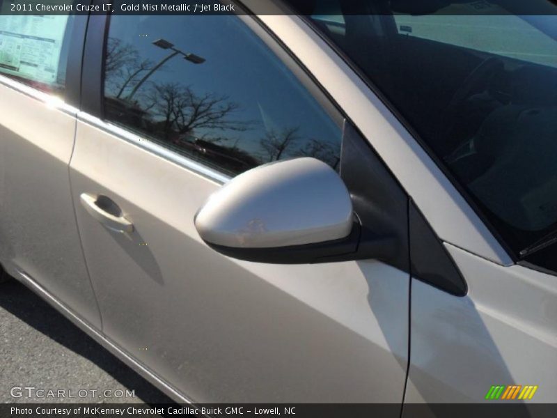 Gold Mist Metallic / Jet Black 2011 Chevrolet Cruze LT