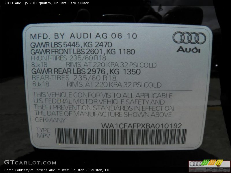 Brilliant Black / Black 2011 Audi Q5 2.0T quattro