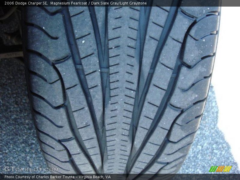 Magnesium Pearlcoat / Dark Slate Gray/Light Graystone 2006 Dodge Charger SE