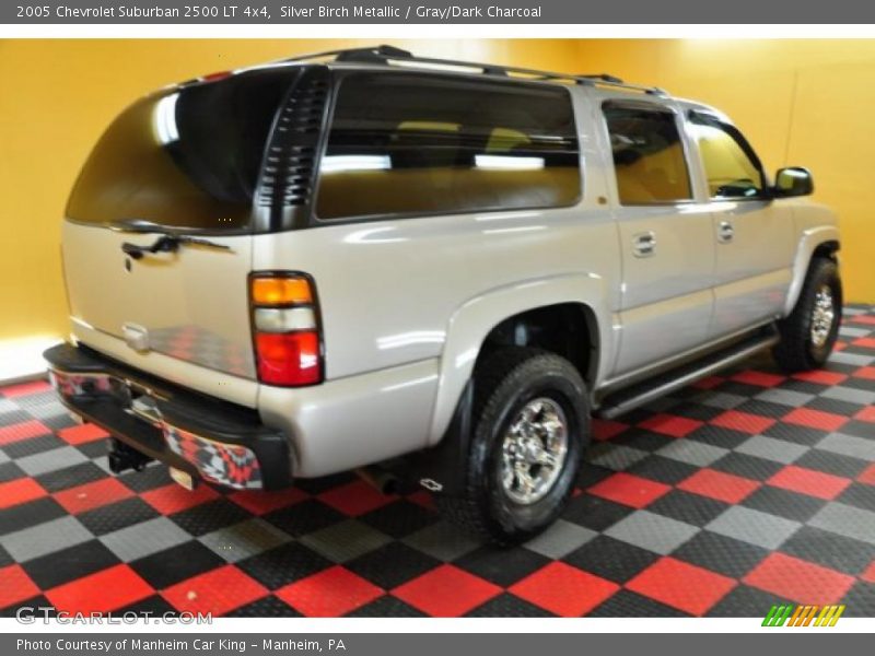 Silver Birch Metallic / Gray/Dark Charcoal 2005 Chevrolet Suburban 2500 LT 4x4