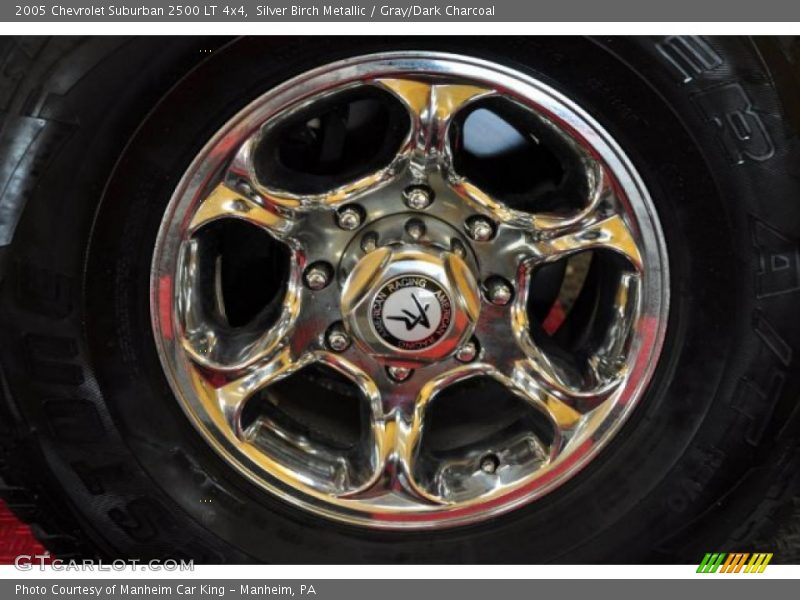 Silver Birch Metallic / Gray/Dark Charcoal 2005 Chevrolet Suburban 2500 LT 4x4