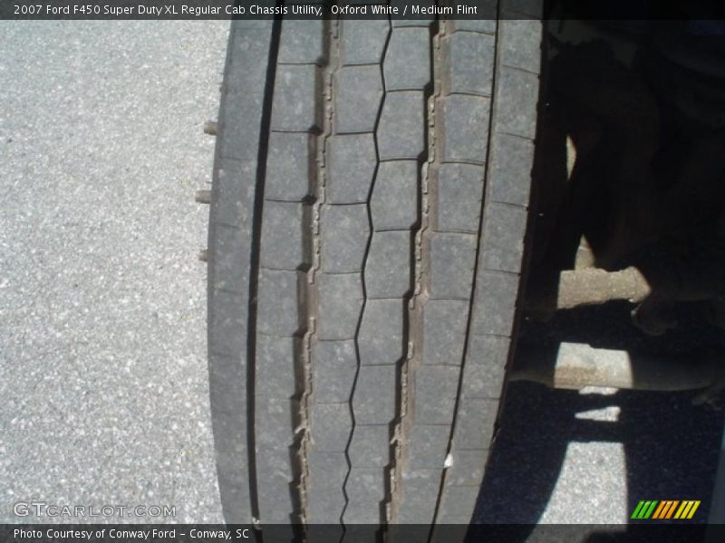 Oxford White / Medium Flint 2007 Ford F450 Super Duty XL Regular Cab Chassis Utility