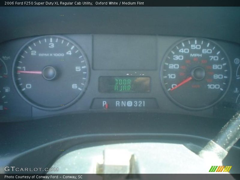 Oxford White / Medium Flint 2006 Ford F250 Super Duty XL Regular Cab Utility