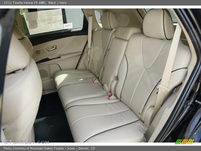  2011 Venza V6 AWD Ivory Interior