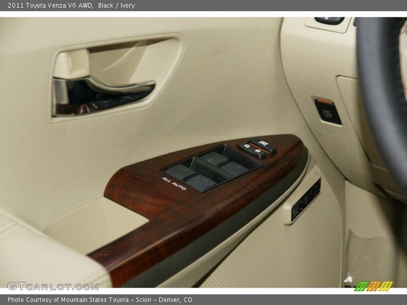 Black / Ivory 2011 Toyota Venza V6 AWD