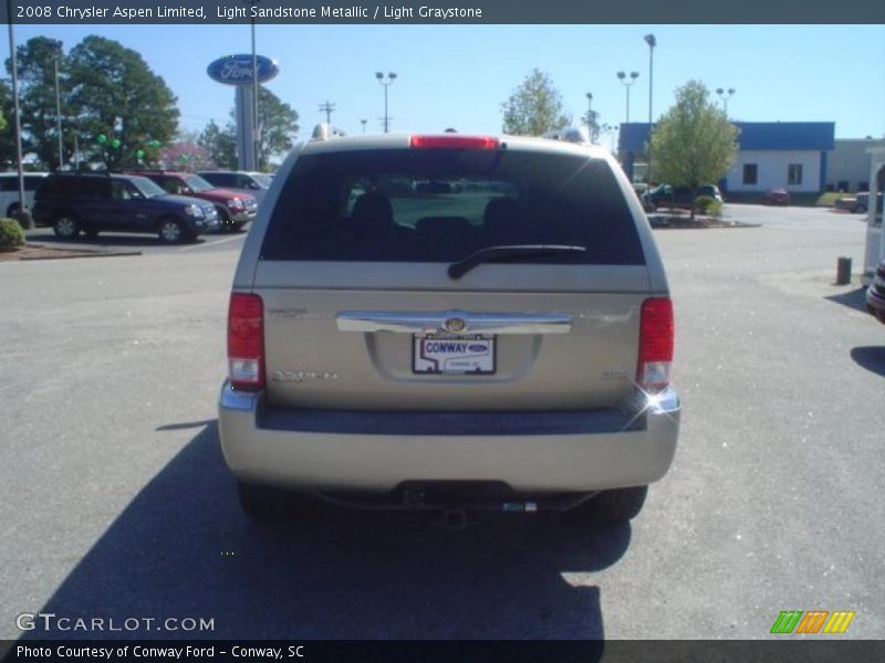 Light Sandstone Metallic / Light Graystone 2008 Chrysler Aspen Limited