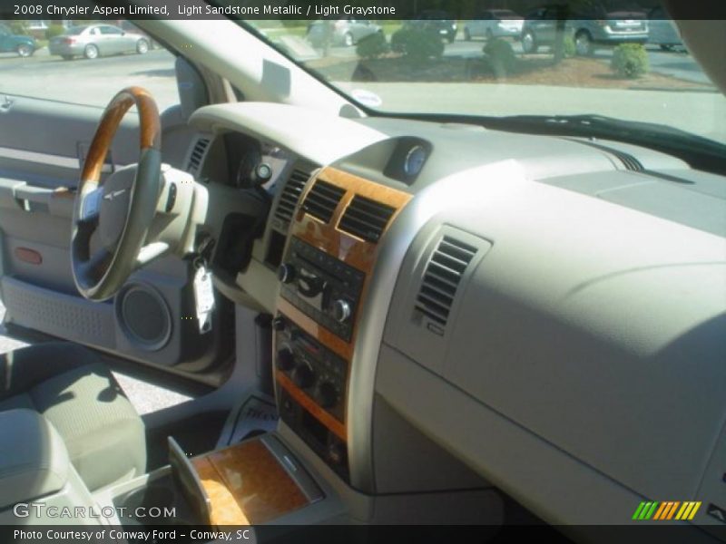 Light Sandstone Metallic / Light Graystone 2008 Chrysler Aspen Limited